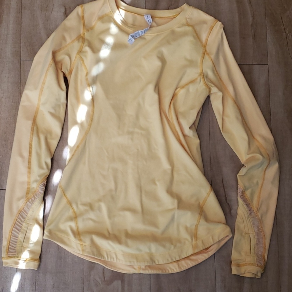 Lululemon top